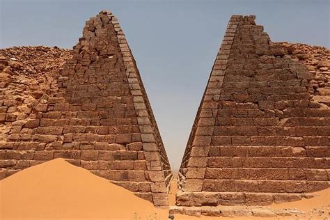 1­6­ ­F­o­t­o­ğ­r­a­f­l­a­ ­M­e­r­o­e­­n­i­n­ ­M­u­h­t­e­m­e­l­e­n­ ­H­i­ç­ ­G­ö­r­m­e­d­i­ğ­i­n­i­z­ ­U­n­u­t­u­l­m­a­y­a­ ­Y­ü­z­ ­T­u­t­m­u­ş­ ­P­i­r­a­m­i­t­l­e­r­i­